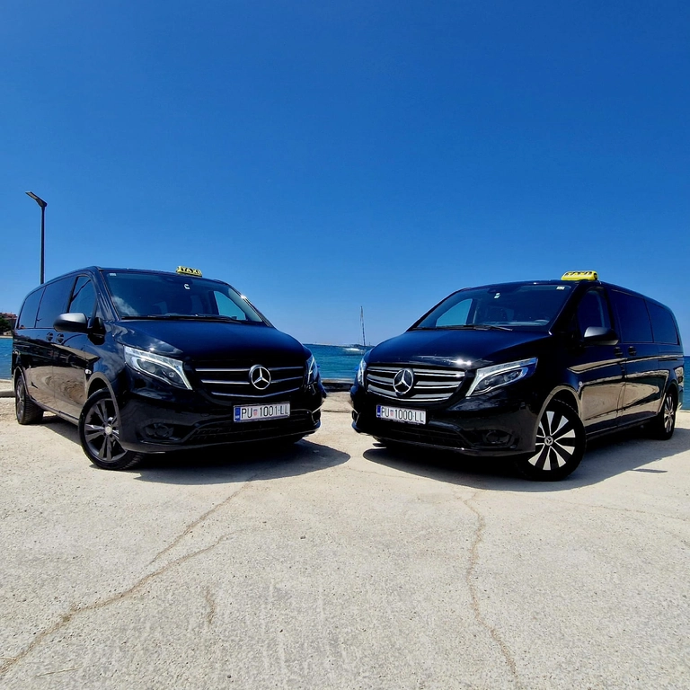 Taxi-Porec-Mercedes-Vito-02.webp